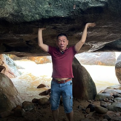 Родители лезут в вашу жизнь? Причины и решения