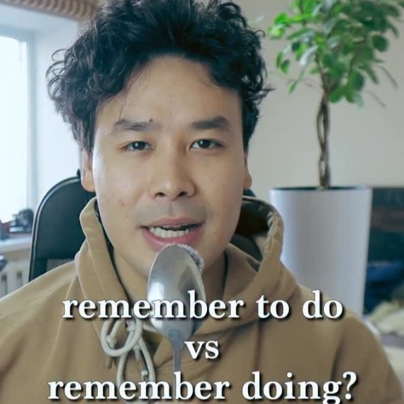 В чем разница remember to do vs remember doing?