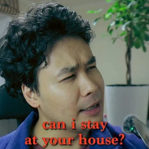 Как на английском будет "остаться у меня дома"?