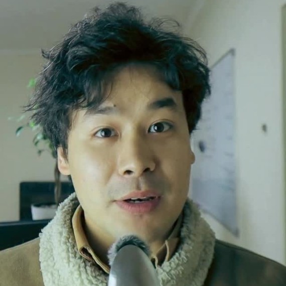 Переведи картинки на английский: тянуть, спотыкаться, указывать, думать, вязать