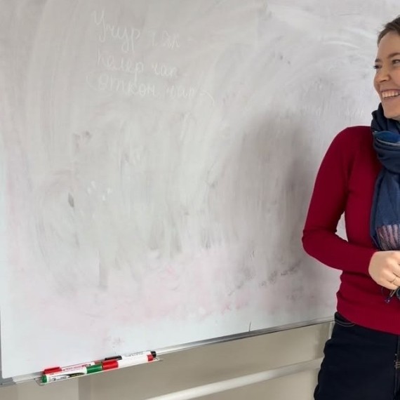 Как выразить прошедшее время в кыргызском языке?