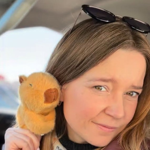 Как множественное число выражается при помощи аффиксов на кыргызском языке?